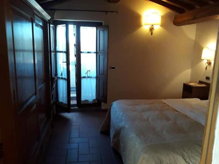 Agriturismo Lupo Cerrino タルクイーニア エクステリア 写真