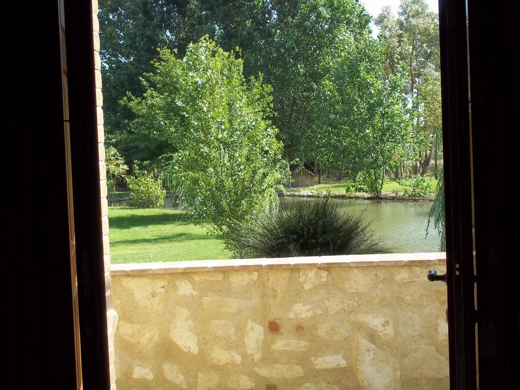 Agriturismo Lupo Cerrino タルクイーニア エクステリア 写真