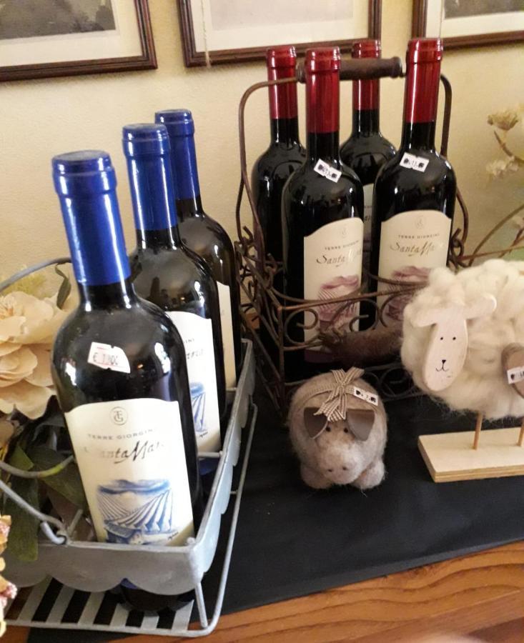 Agriturismo Lupo Cerrino タルクイーニア エクステリア 写真